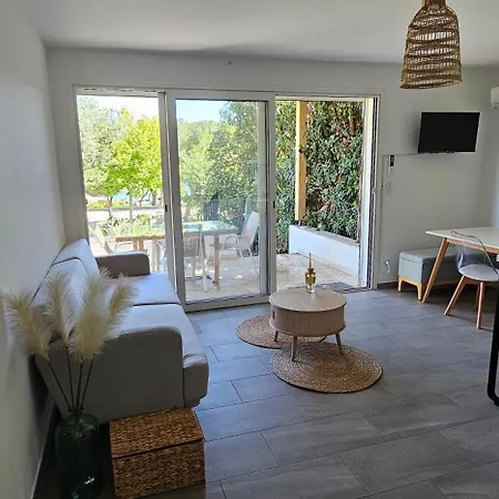Дом отдыха Maison A 2 Pas De La Avec Vue
