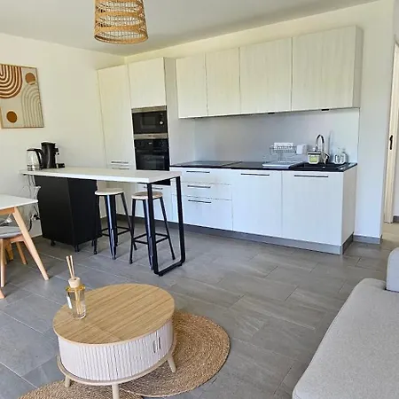 Maison A 2 Pas De La Avec Vue בית נופש *